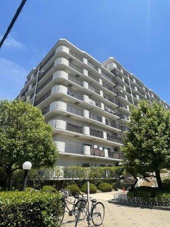 2LDK apartment in Amagasaki
