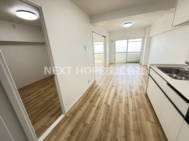 1LDK+S apartment in Nishiyodogawa Ward, Osaka - Photo 1