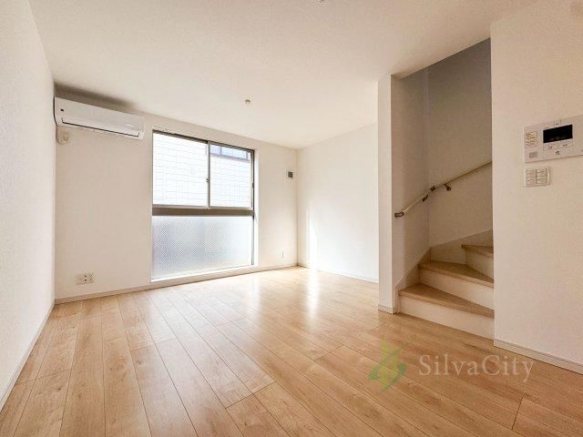 2LDK+S apartment in Setagaya Ward, Tokyo - Photo 1