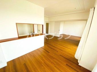 3LDK apartment in Hirakata