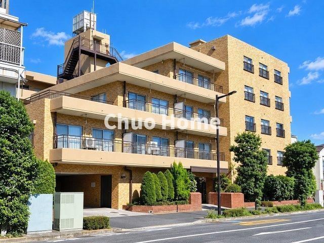 2LDK apartment in Katsushika Ward, Tokyo - Photo 1