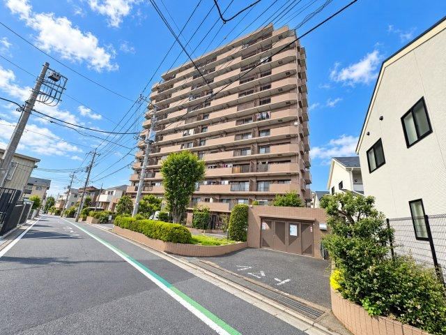 3LDK apartment in Asaka, Saitama - Photo 1