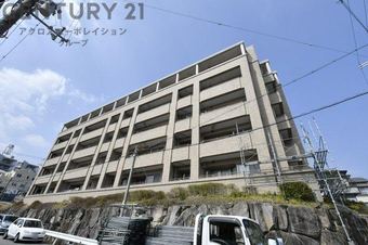 3LDK apartment in Nishinomiya