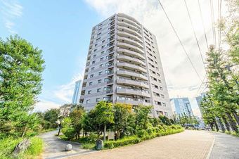3LDK apartment in Saiwai Ward, Kawasaki