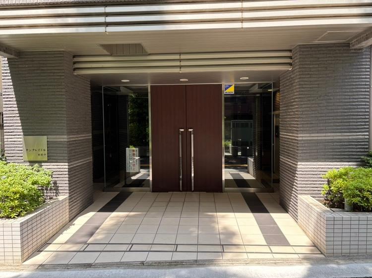 2LDK apartment in Fuchu, Tokyo - Photo 1