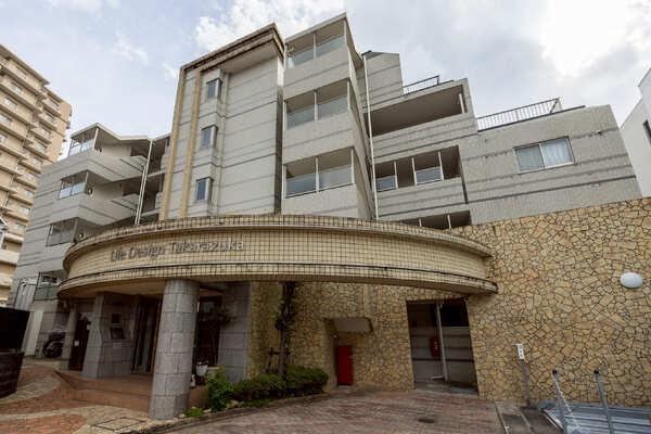 3LDK+S apartment in Nishinomiya, Hyogo - Photo 1