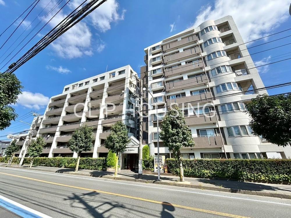 3LDK+S apartment in Yamato, Kanagawa - Photo 1