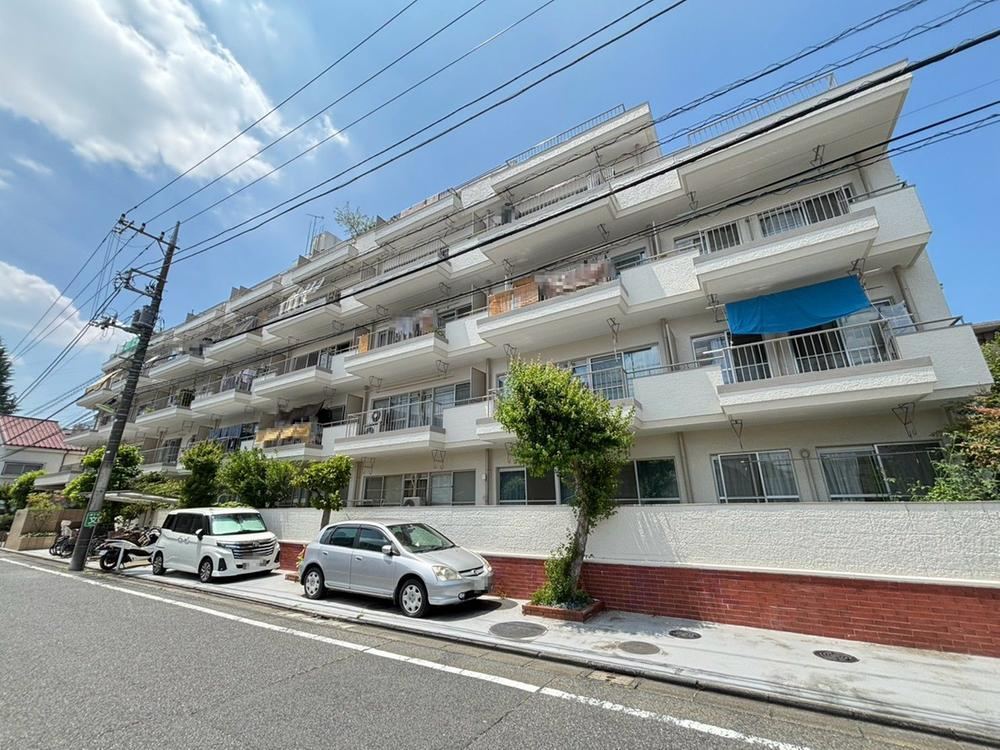 2LDK apartment in Setagaya Ward, Tokyo - Photo 1