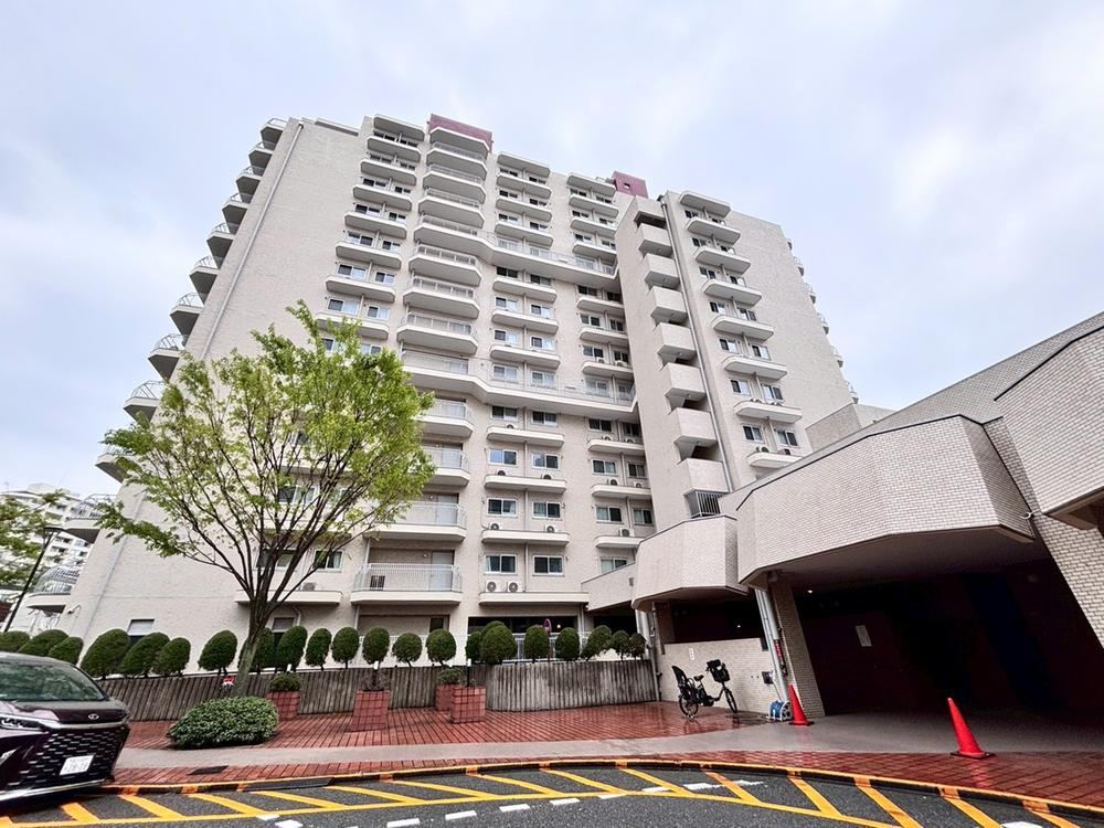 4LDK apartment in Setagaya Ward, Tokyo - Photo 1