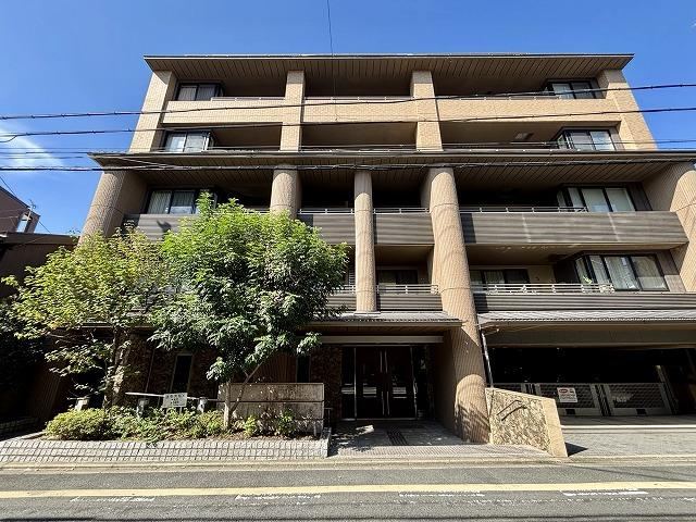 2LDK apartment in Nakagyo Ward, Kyoto - Photo 1