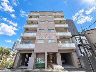 2LDK apartment in Kanagawa Ward, Yokohama