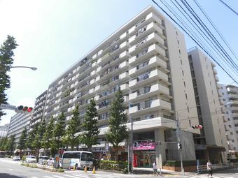 3LDK apartment in Isogo Ward, Yokohama