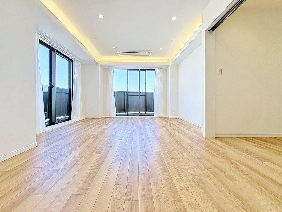 3LDK apartment in Koto Ward, Tokyo - Photo 1
