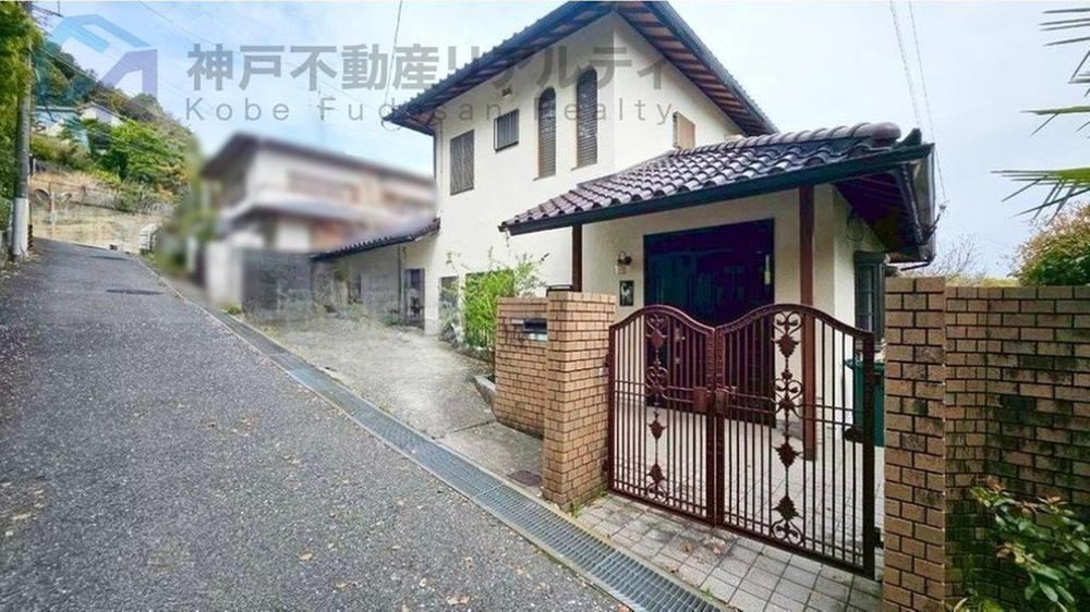 4LDK house in Nishinomiya, Hyogo - Photo 1