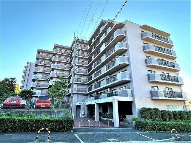 3LDK apartment in Osakasayama, Osaka - Photo 1