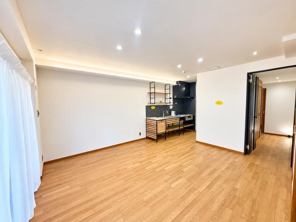 3LDK apartment in Kita Ward, Osaka - Photo 1