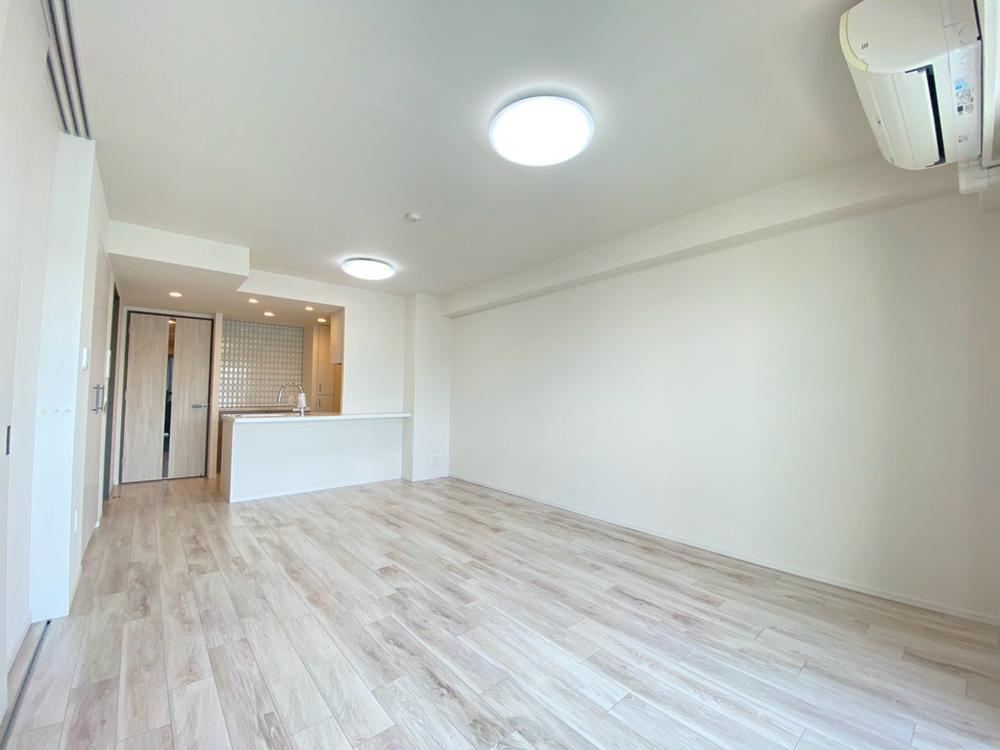 3LDK apartment in Konan Ward, Yokohama, Kanagawa - Photo 1
