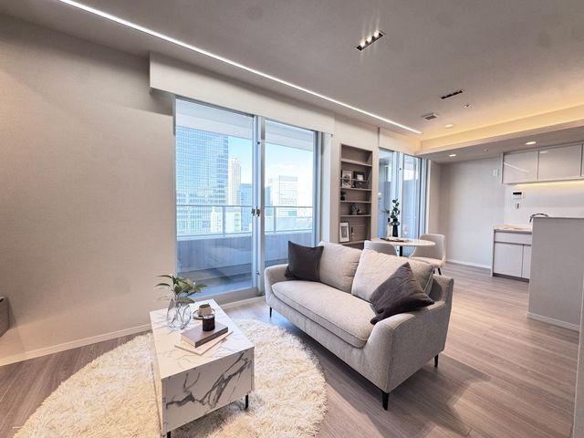 1LDK apartment in Minato Ward, Tokyo - Photo 1