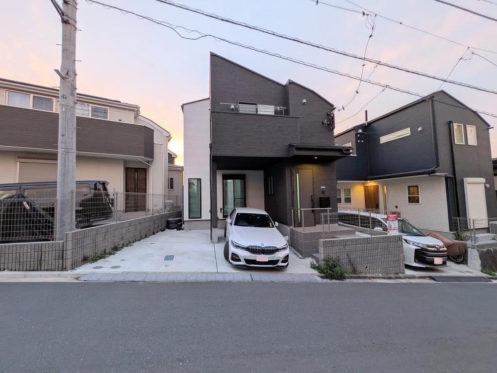 3LDK house in Isogo Ward, Yokohama, Kanagawa - Photo 1
