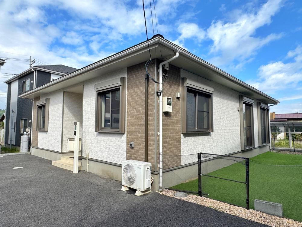 3LDK house in Sano, Tochigi - Photo 1