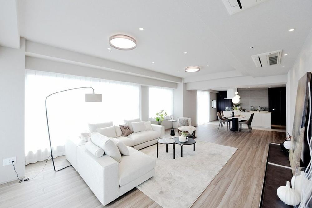 2LDK+S apartment in Chuo Ward, Osaka - Photo 1