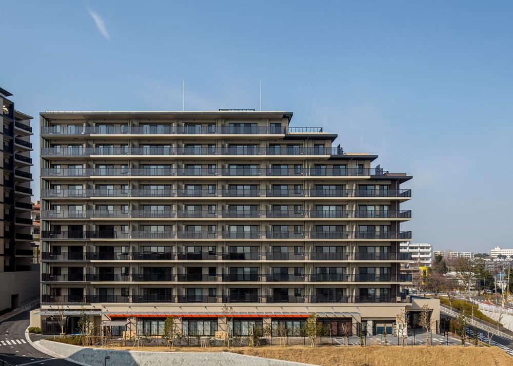3LDK apartment in Isogo Ward, Yokohama, Kanagawa - Photo 1