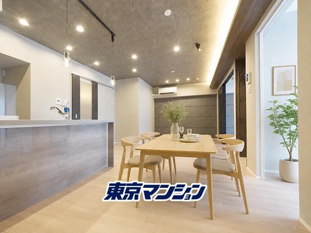 2LDK apartment in Shinjuku Ward, Tokyo - Photo 1