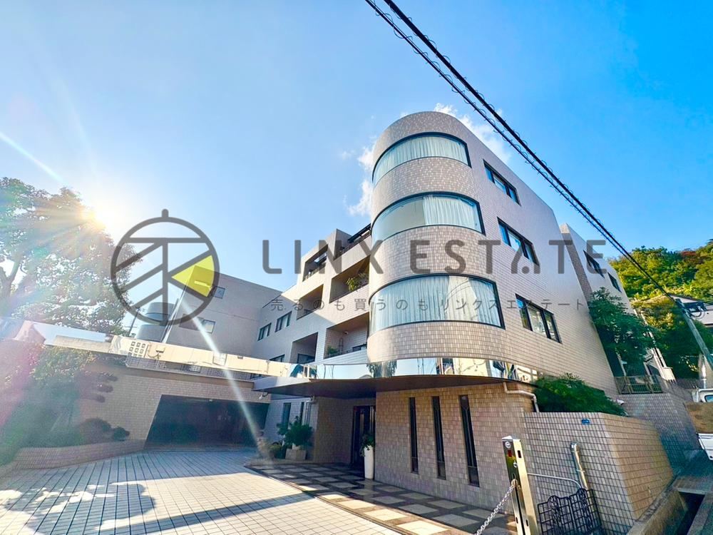 3LDK+S apartment in Suma Ward, Kobe, Hyogo - Photo 1
