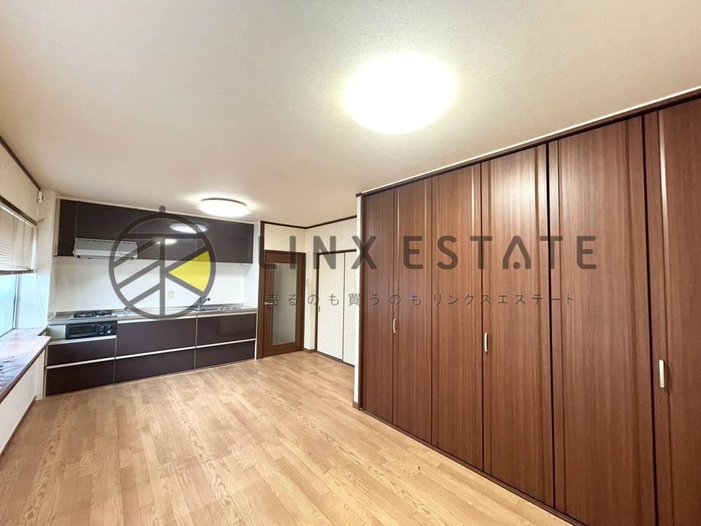 3LDK apartment in Suma Ward, Kobe, Hyogo - Photo 1