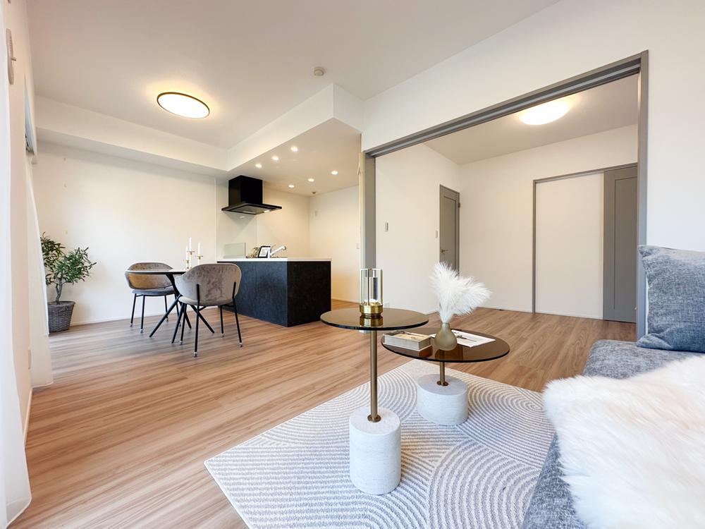 2LDK apartment in Wako, Saitama - Photo 1