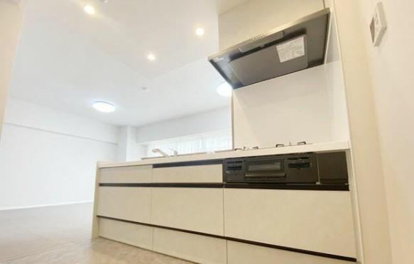3LDK apartment in Suma Ward, Kobe, Hyogo - Photo 1