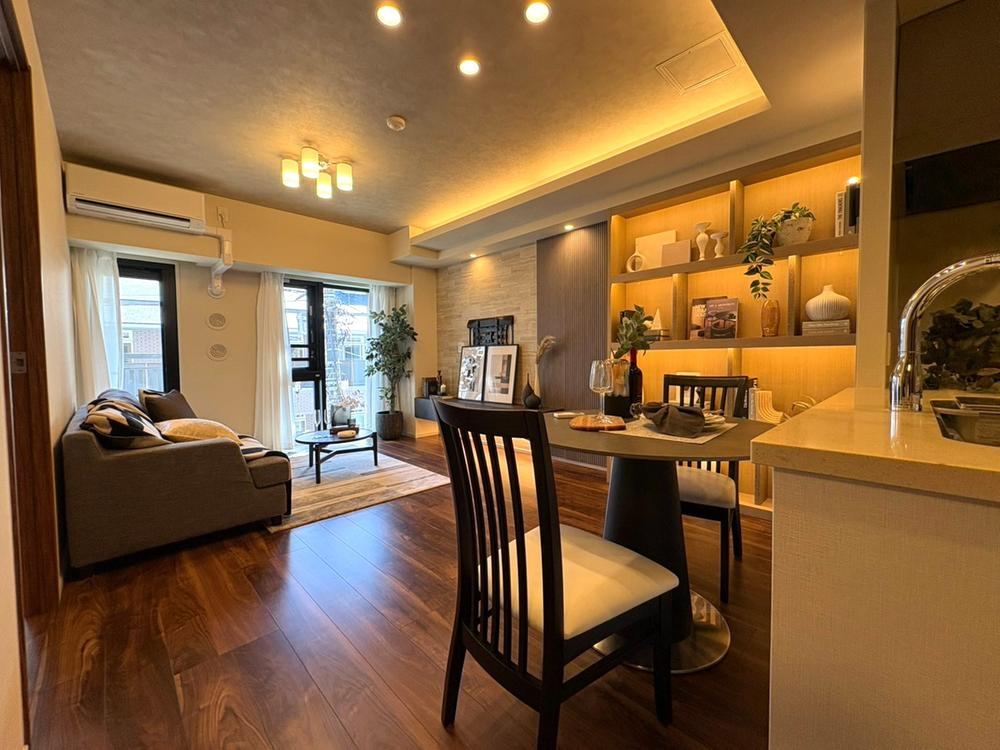 2LDK apartment in Shibuya Ward, Tokyo - Photo 1