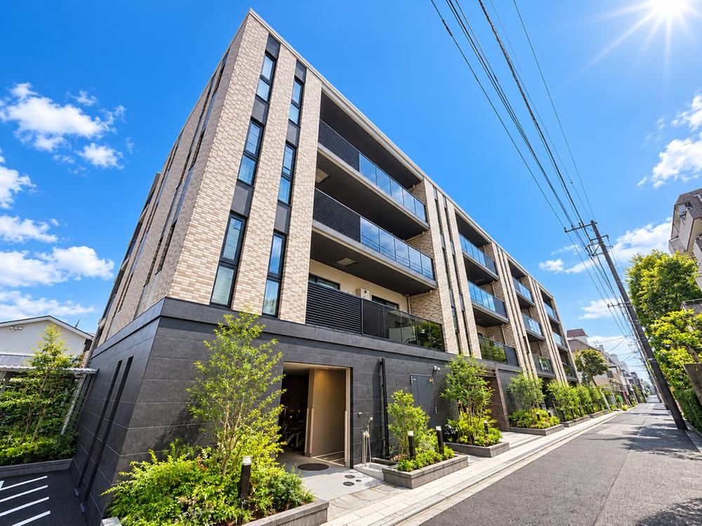 2LDK apartment in Musashino, Tokyo - Photo 1