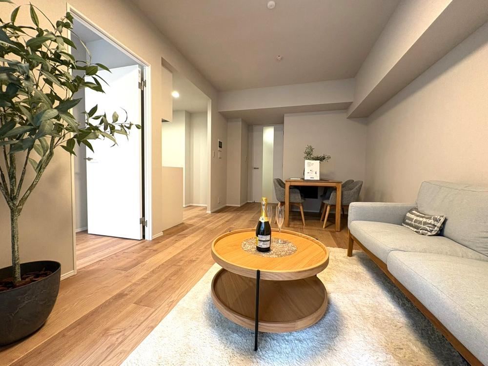 2LDK apartment in Chuo Ward, Tokyo - Photo 1
