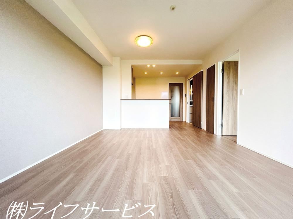 3LDK apartment in Higashiyodogawa Ward, Osaka - Photo 1