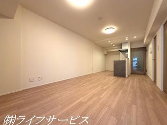 3LDK apartment in Higashiyodogawa Ward