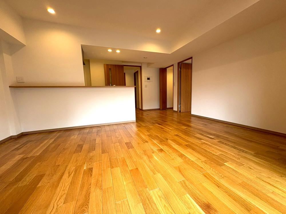 1LDK apartment in Minato Ward, Tokyo - Photo 1