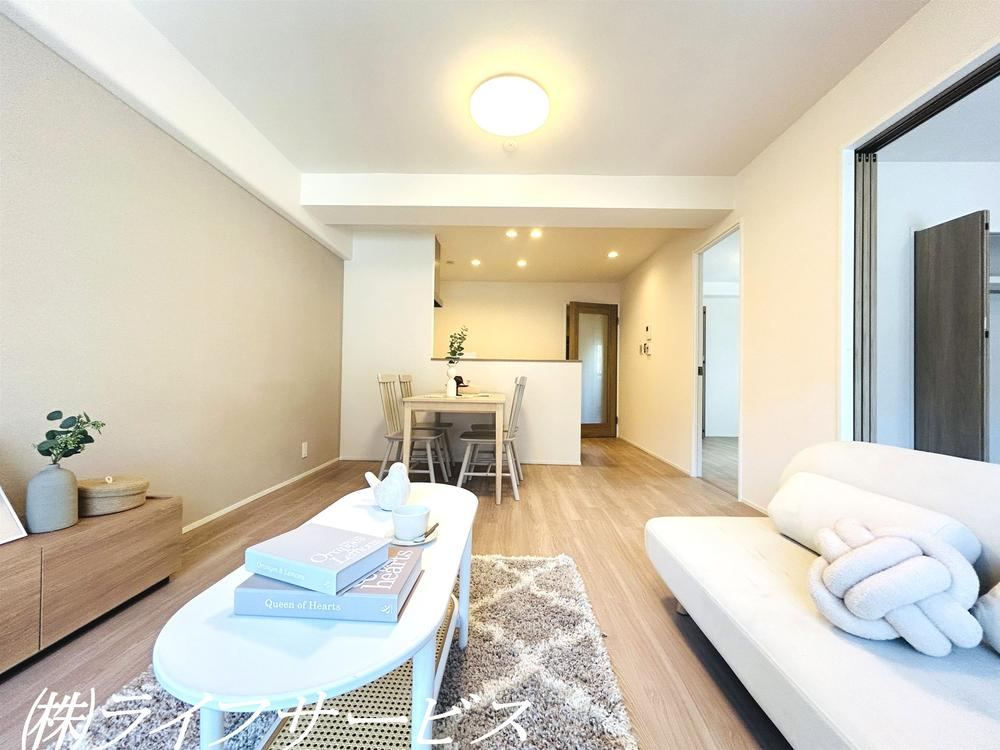 3LDK apartment in Yodogawa Ward, Osaka - Photo 1