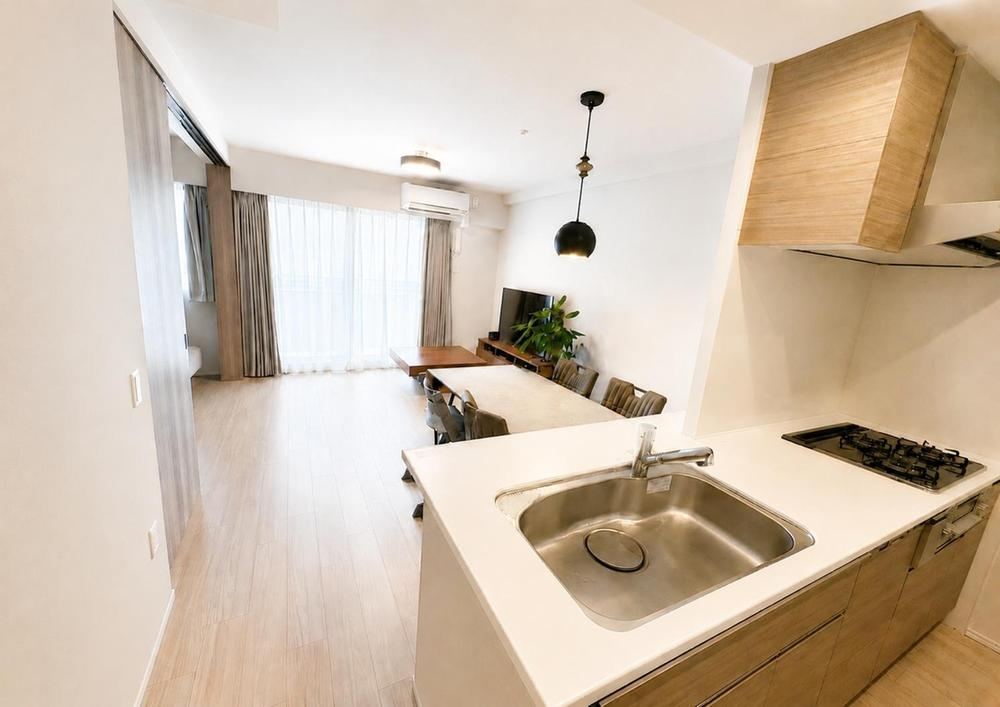 3LDK apartment in Yodogawa Ward, Osaka - Photo 1