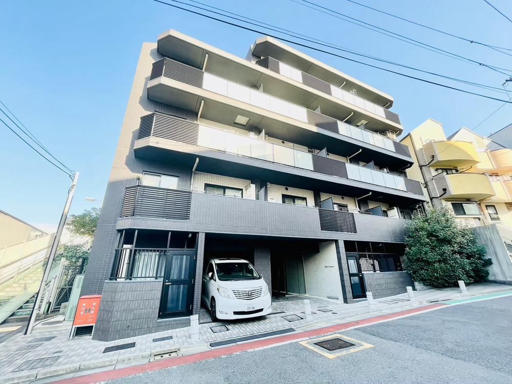 2LDK apartment in Shinagawa Ward, Tokyo - Photo 1