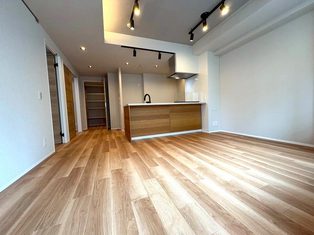 2LDK apartment in Shibuya Ward, Tokyo - Photo 1