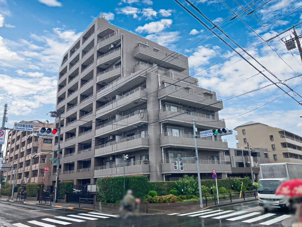4LDK apartment in Nerima Ward, Tokyo - Photo 1