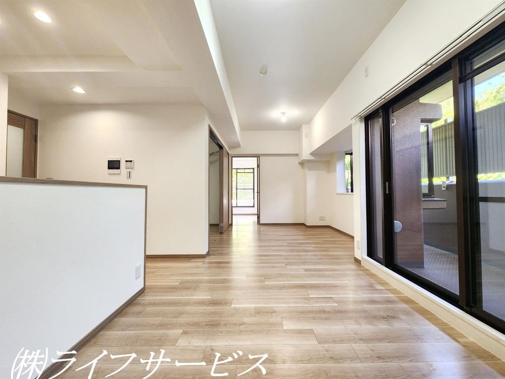 4LDK apartment in Suita, Osaka - Photo 1