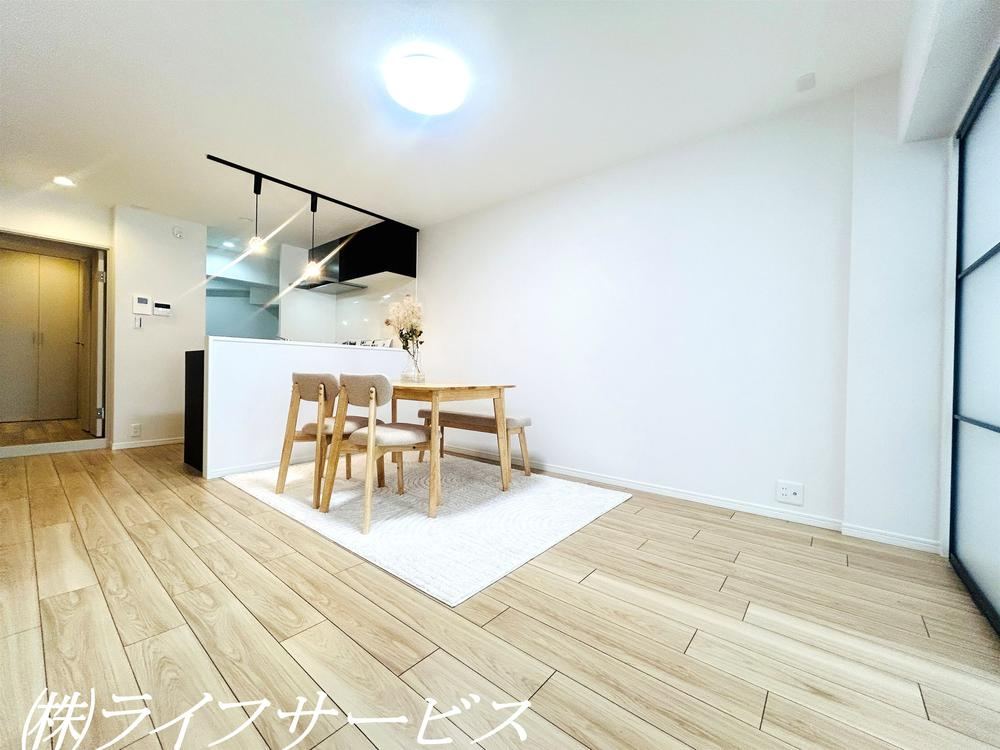 2LDK+S apartment in Higashiyodogawa Ward, Osaka - Photo 1