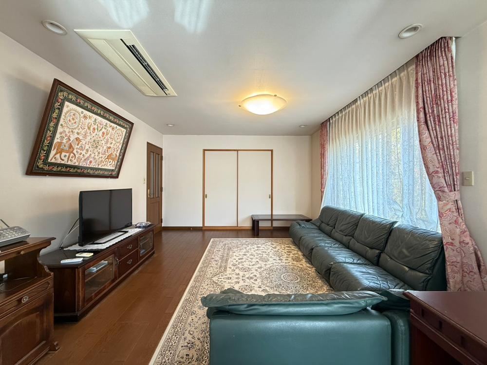 4LDK+S house in Nishi Ward, Kobe, Hyogo - Photo 1