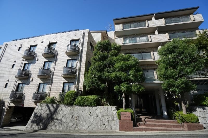 4LDK+S apartment in Ashiya, Hyogo - Photo 1