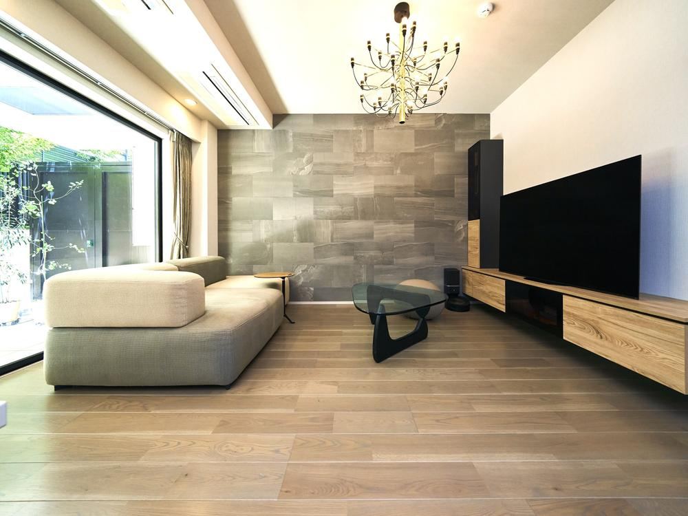 3LDK apartment in Minato Ward, Tokyo - Photo 1