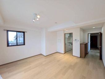 2LDK apartment in Akashi