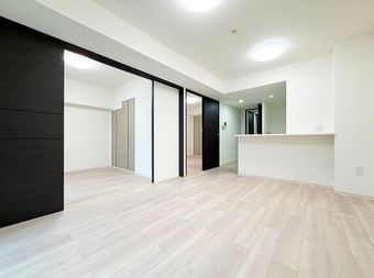 2LDK apartment in Kohoku Ward, Yokohama