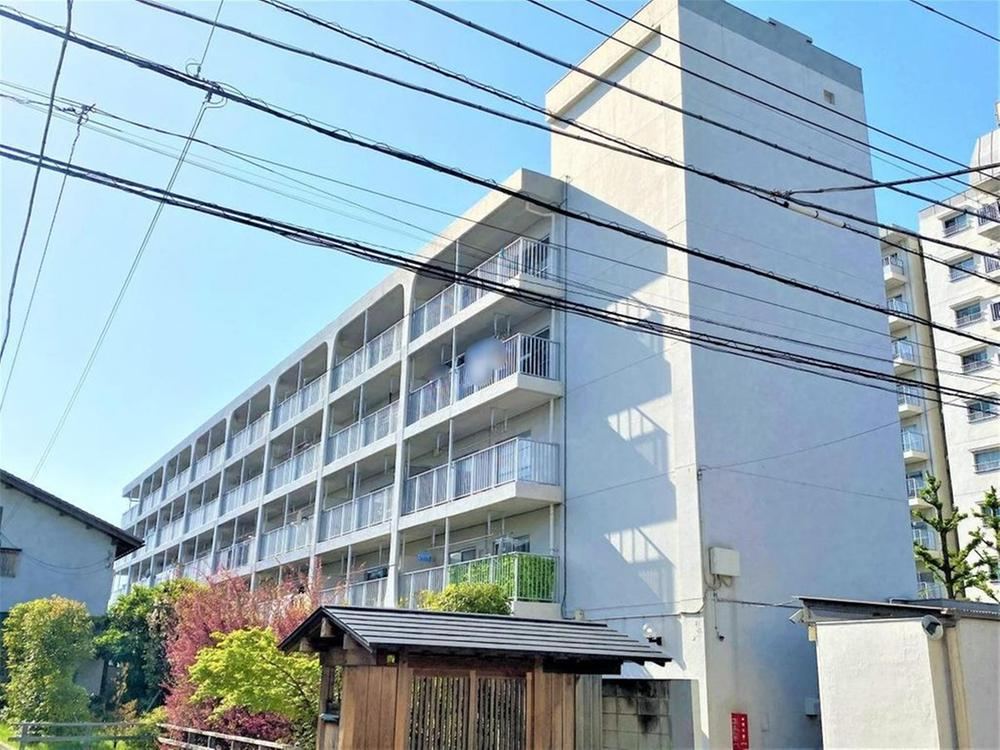 3LDK apartment in Edogawa Ward, Tokyo - Photo 1